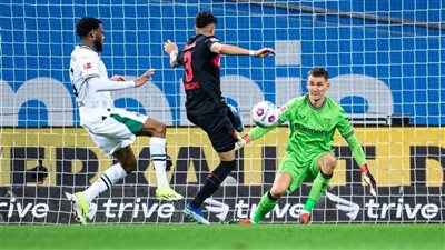 ليفركوزن يسقط في فخ التعادل السلبي أمام مونشنغلادباخ