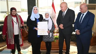 وزيرة التضامن تزور محافظة قنا.. وتكرم 5 من أبناء مصر لحصولهم على مراكز متقدمة في الذكاء الاصطناعي