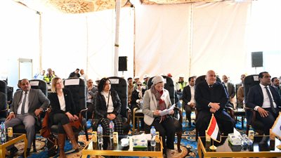 محافظ قنا: قطعنا شوطا كبيرًا نحو تطبيق منظومة متكاملة لإدارة المخلفات الصلبة