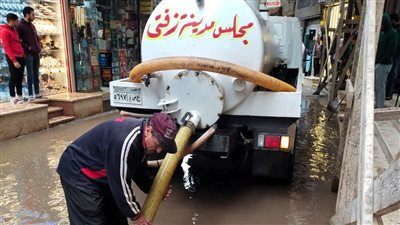 محافظ الغربية يُتابع جهود رفع نواتج الأمطار (صور)