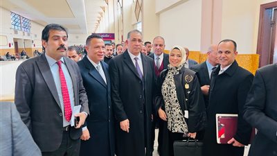 النقيب العام يجرى جولة تفقدية لغرف المحامين بمحكمة بورسعيد الابتدائية