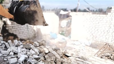 محافظ الغربية يتابع إزالة التعديات على الأراضي الزراعية ومخالفات البناء (صور)