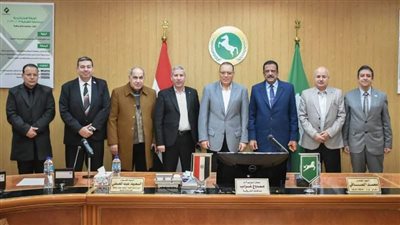 محافظ الشرقية يكرم خريجي الدفعة الأولى من المبادرة الرئاسية 1000 مدير مدرسة