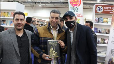 إقبال كبير على كتاب 