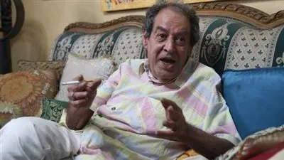 شقيق الشاعر مجدي نجيب يكشف تفاصيل حالة شقيقه الصحية: حالته تسوء