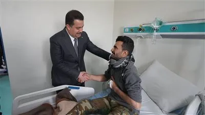السوداني يزور جرحى العدوان الأمريكي على العراق