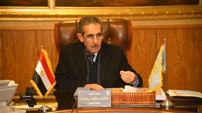 محافظ الغربية يجتمع برؤساء المدن ويشدد على إحكام الرقابة على الأسواق (صور)