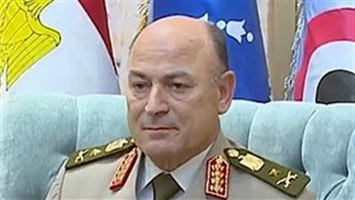 رئيس أركان حرب القوات المسلحة يتفقد ضبطيات قوات حرس الحدود