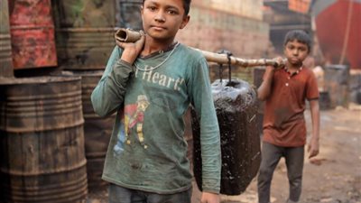 ضوابط ومحظورات تشغيل الأطفال بقانون 