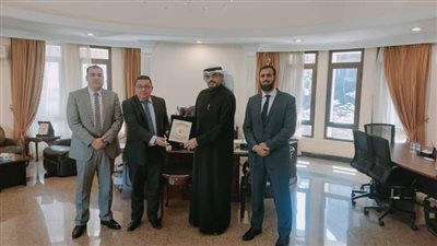 جامعة أسيوط تعزز التعاون الأكاديمي والبحثي مع المكتب الثقافي الكويتي بالقاهرة