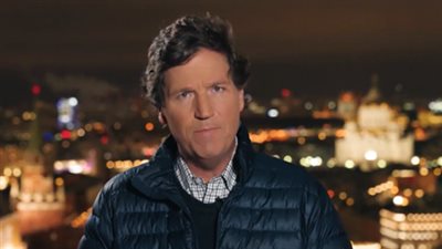 مخابراتي أمريكي: مقابلة كارلسون مع بوتين تثير جنون أمريكا