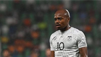 الشكوك تحوم حول مشاركة بيرسي تاو مع جنوب إفريقيا ضد الكونغو الديموقراطية بسبب الإصابة