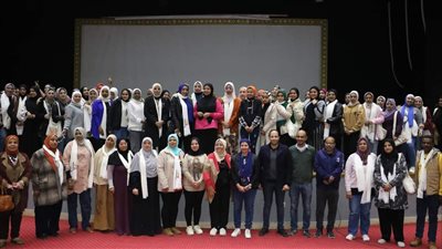 أهمية العمل الجماعي.. لقاء بالملتقى 15 لفتيات 