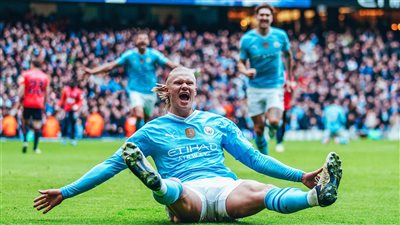 هالاند يسجل ثنائية ويقود مانشستر سيتي لقهر إيفرتون وتصدر ترتيب الدوري الإنجليزي مؤقتًا