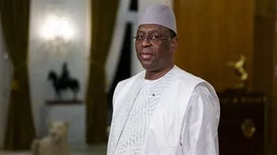 رئيس السنغال يدافع عن قرار تأجيل الانتخابات مع اندلاع احتجاجات في جميع أنحاء البلاد