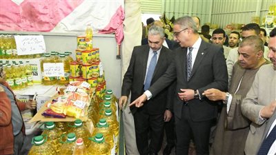 محافظ الفيوم يفتتح معرض 