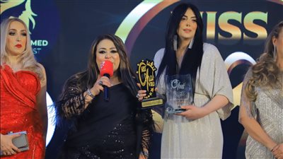 حورية فرغلي تتوج الفائزات في مسابقة ملكة جمال العرب بحضور نجوم الفن
