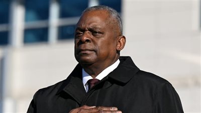 عاجل.. وزير الدفاع الأمريكي يفوض مهماته لنائبته بعد إدخاله المستشفى