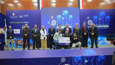 فريقٍ طلابيٍ بجامعةِ المنصورة يفوز في مسابقة هاكاثونْ جامعة بنها لتمكينِ ذوي الهمم
