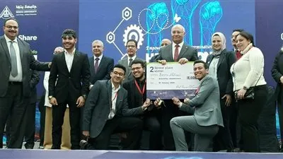 تكريم فريق جامعة بنها الأهلية لحصوله على المركز الثاني في هاكاثون التقنيات الناشئة