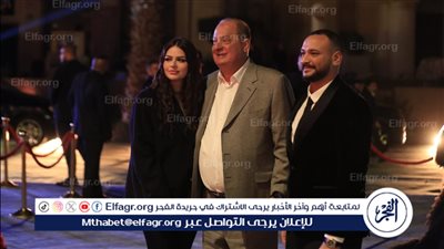في لقطة عائلية.. هنادي مهنى برفقة والدها وزوجها في 