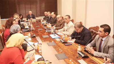 القصير والمدير الإقليمي للتنمية بالبنك الدولي يبحثان المشروعات المشتركة