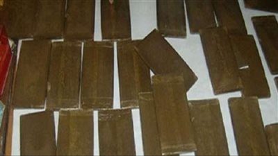 تفاصيل التحقيق مع شخصين بحوزتهما 5 كيلو حشيش وسلاح في بولاق