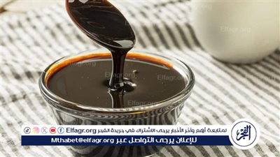 فوائد العسل الأسود: الذهب السائل للصحة والعافية