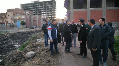 محافظ الغربية يتابع مشروعات الرصف والتطوير بطنطا في جولته المسائية