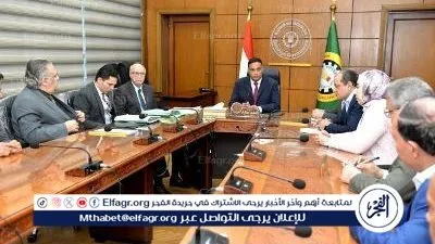 لهذا السبب..محافظ الدقهلية يجتمع بوكلاء وزارات الصحة والري والتعليم بديوان المحافظة