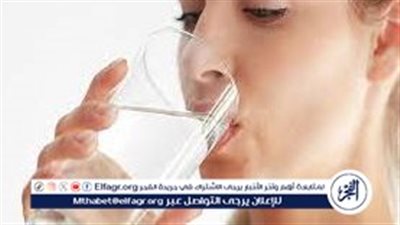 حسام موافي يُحذر هؤلاء المرضى من كثرة شرب المياه (فيديو)