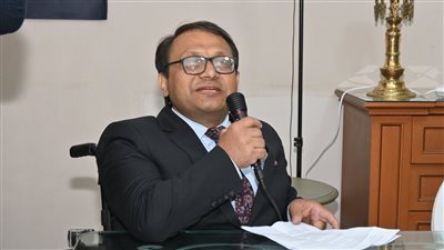 سفير نيبال يستضيف أصغر متسلقي جبال إيفرست في العالم بندوة في القاهرة