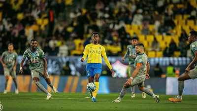  فايز سليماني يسجل التعادل لصالح الحزم في مرمى النصر