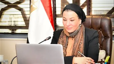 وزيرة البيئة تلتقى بصحفيين الإعلام البيئى فى مصر
