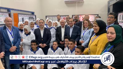 بـ الافرول والخوذة.. وزير البترول يتفقد أول مدرسة فنية تكنولوجية متقدمة ببورسعيد
