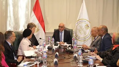 رضا حجازي يستقبل وفد البنك الدولى لبحث التعاون لتطوير منظومة التعليم قبل الجامعي