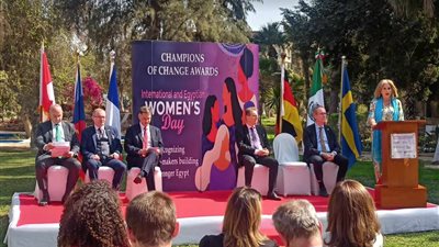 سفيرة المكسيك بالقاهرة تشيد بدور المرأة المصرية الاستثنائية في تفانيها وشجاعتها 