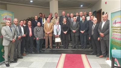 البيئة تشارك بورشة عمل 