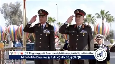 شاهد.. السيسي ينيب وزير الدفاع لوضع إكليل من الزهور على النصب التذكاري لشهداء القوات المسلحة