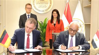 مصر وألمانيا توقعان مذكرة تفاهم لإنشاء 100 مدرسة مصرية ألمانية