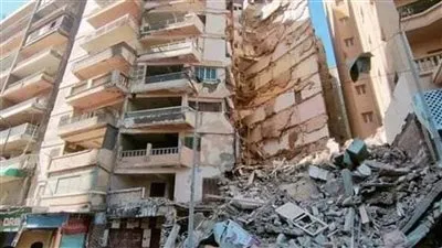 قتلى وجرحى.. تفاصيل انهيار مبنى سكني بمنطقة الورديان الإسكندرية