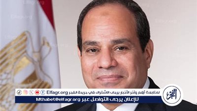 عاجل| السيسي يتبادل التهاني بحلول شهر رمضان المبارك مع أمير تبوك 