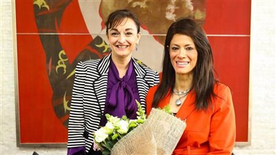 سفيرة رومانيا بالقاهرة: يجب تغيير الصور النمطية السامة التى تقوض رفاهية المرأة 