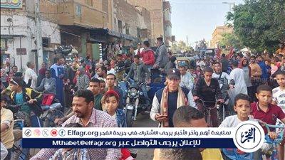 أهالى إسنا بالأقصر يحتفلون بـ 