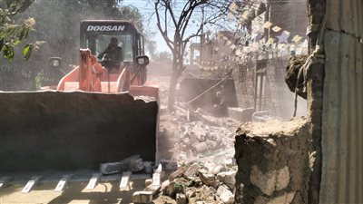 إزالة 18 حالة تعد على أراضى أملاك الدولة والزراعية بمركزى ساحل سليم والغنايم بأسيوط