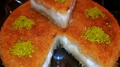 استمتعي بطعم كنافة زمان الفاخرة.. طريقة عمل الكنافة الأصلية وسر اللون الذهبي المميز