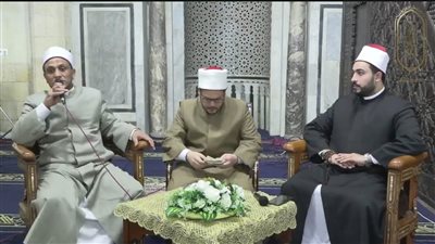 الملتقى الفقهي بالجامع الأزهر يبين مبطلات الصيام والأمور التي لا تفطر