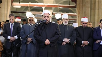 بأربع قراءات.. الجامع الأزهر يتلألأ بتلاوة القرآن وحضور آلاف المصلين في صلاة التراويح