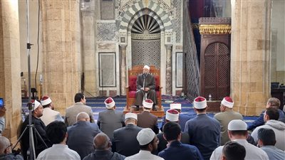 درس التراويح بالجامع الأزهر يبين أسباب وعلامات قبول العمل في رمضان