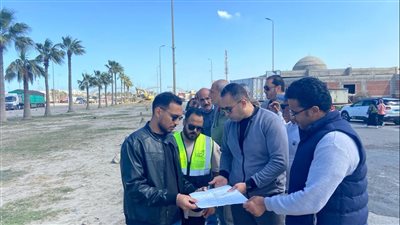 رئيس جهاز مدينة دمياط الجديدة يتفقد أعمال تطوير ورفع كفاءة محاور الطرق بمنطقة الميناء 